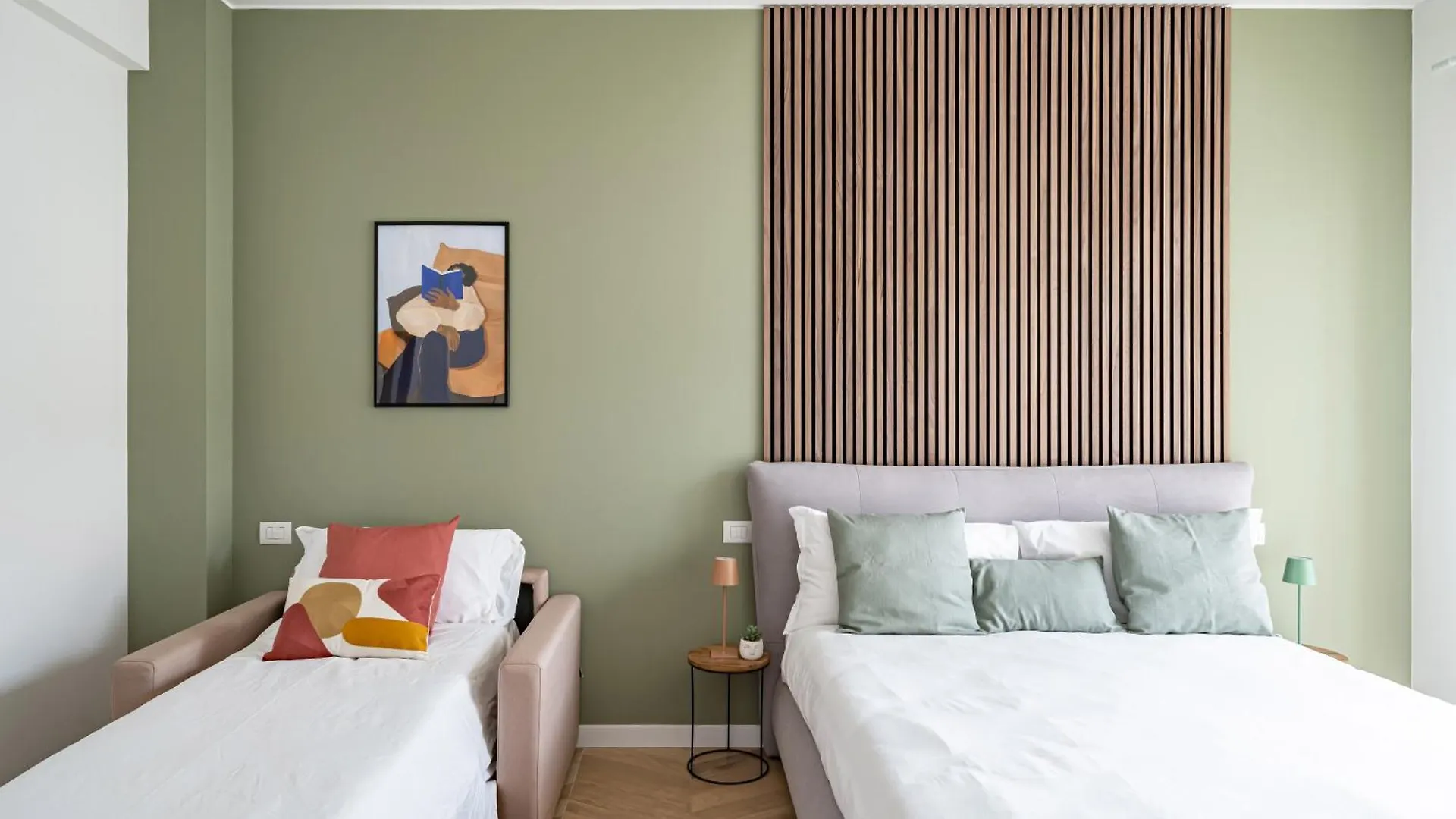 Apartment Milanofierapartments Colonna Italy